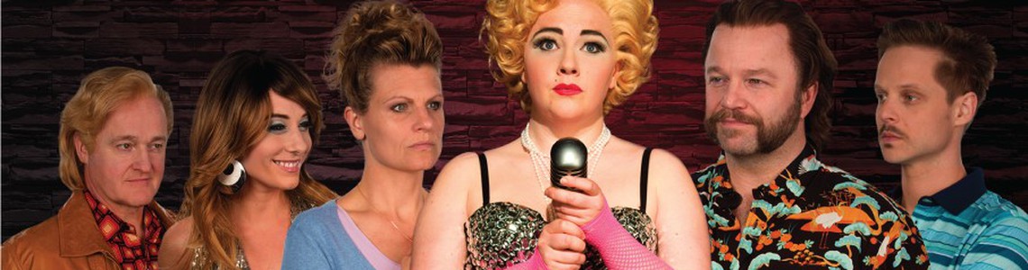 Wie maakt deel uit de cast van musical Iedereen Beroemd?
