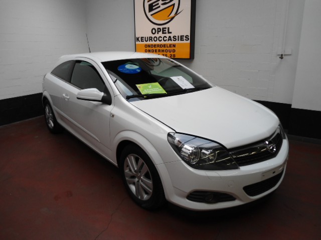 Opel Astra GTC