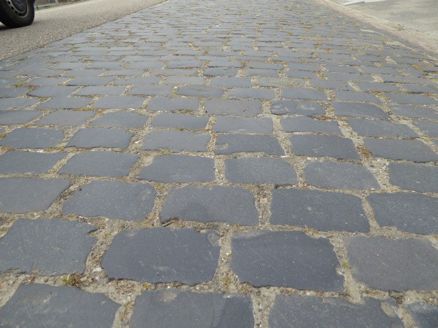 Kasseien leggen: methode, voegwerk en ondergrond