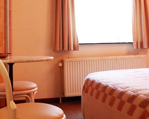 MOTEL