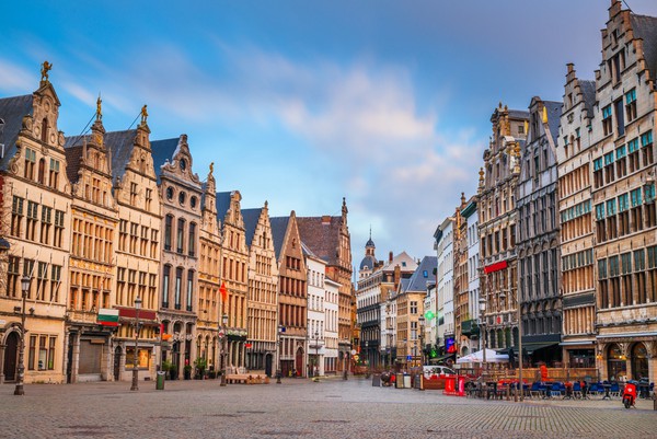 GROTE STEDEN